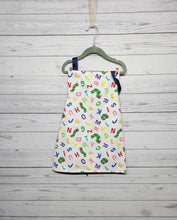 Load image into Gallery viewer, Children&#39;s Apron Reversible