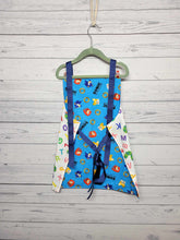 Load image into Gallery viewer, Children&#39;s Apron Reversible