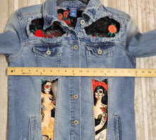 Load image into Gallery viewer, Restyled Lace &amp; Denim Jacket size Women&#39;s small